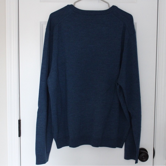 BROOKS BROTHERS Men's Fine Merino Wool V-Neck Sweater - Picture 2 of 4